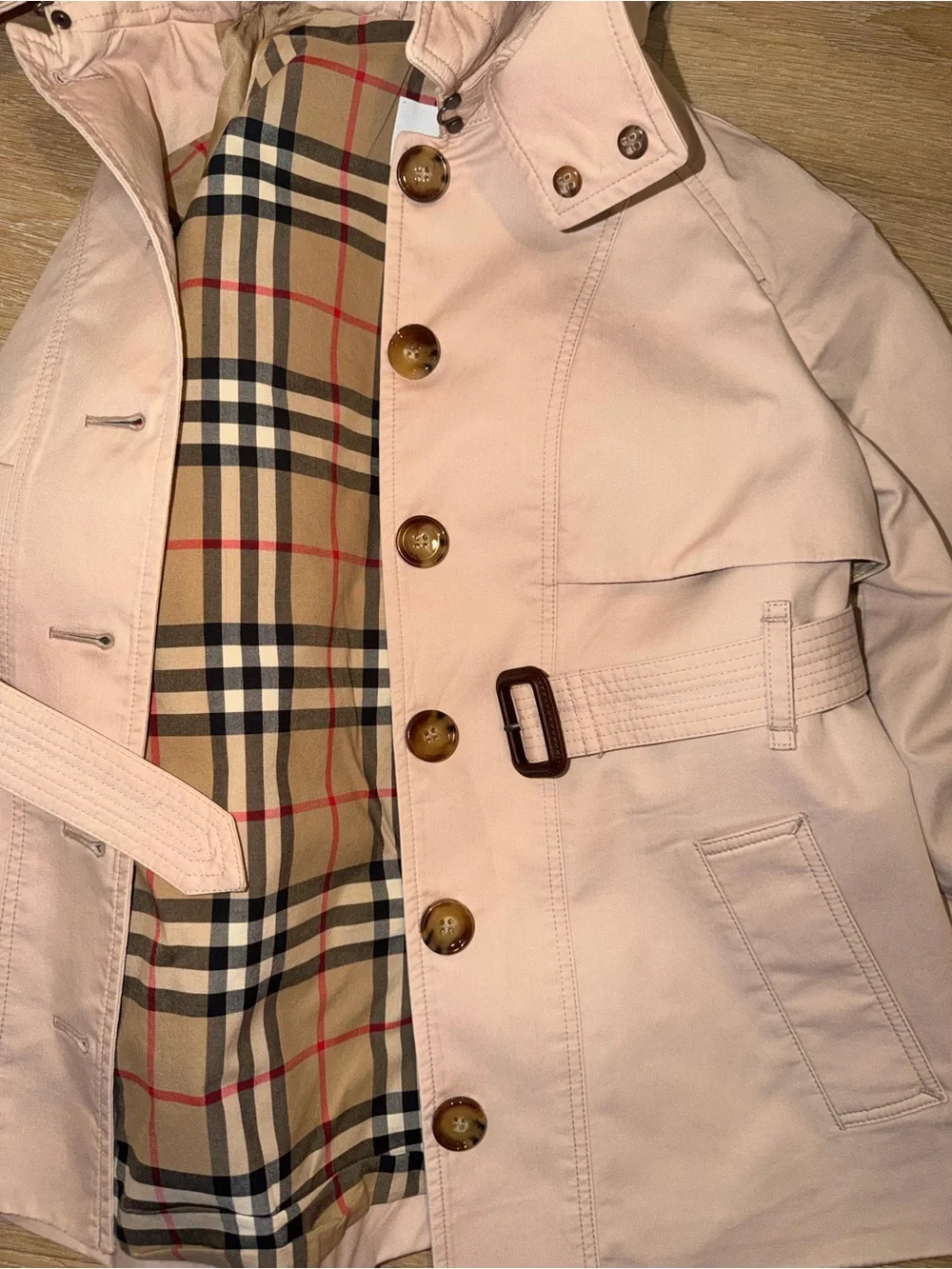 Burberry Light Pink Hooded Trench Raincoat with Belt